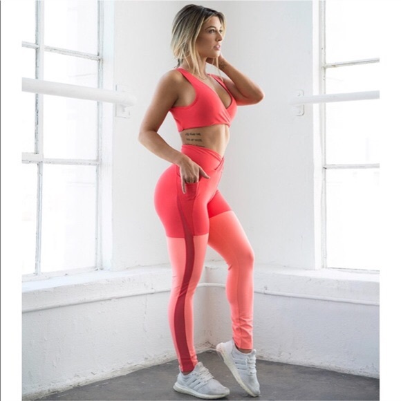 Gymshark Pants - Gymshark/Nikki B season 2 coral leggings NWOT OBO